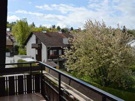 *Seefeld - helle, gemütliche 2-Zimmer-Dachgeschoss-Wohnung mit Balkon