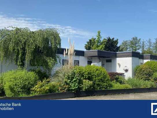 Barrierefreier Bungalow mit Einliegerwohnung, Schwimmbad und Sauna in traumhafter Lage