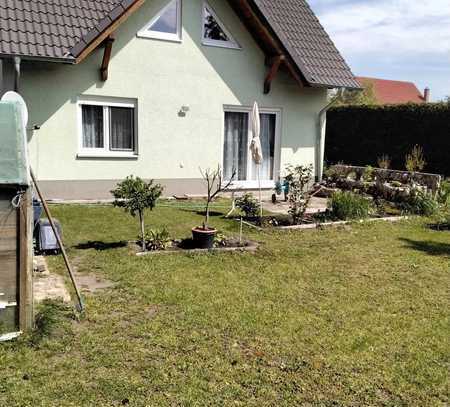 Gemütliches Haus mit großem Garten in Mahlsdorf zu vermieten