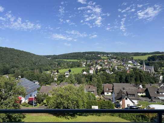 Balkon mit Aussicht! Großzügige Wohnung in Eitorf-Mühleip