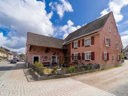 Heimeliges Zuhause mit viel Geschichte in zentraler Lage!