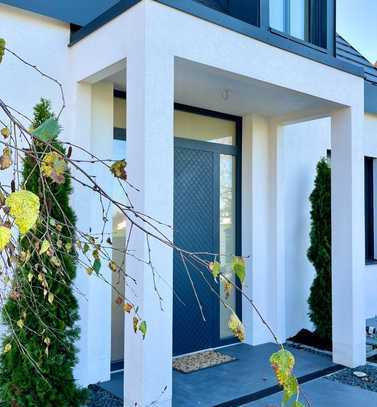 Moderne Neubau Villa mit traumhaftem Garten, Tiefgarage & Lift - in ruhiger Lage Grünwald