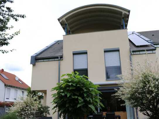 DHH, Reilingen, 2 Maisonette-Wohnungen