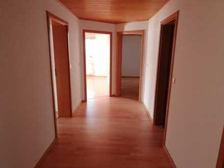 Schöne 3-Zimmer-Wohnung mit EBK und Balkon in Lohberg