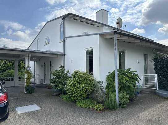 UNIKAT eines renommierten Architekten in ruhiger Bestlage von HÖSEL