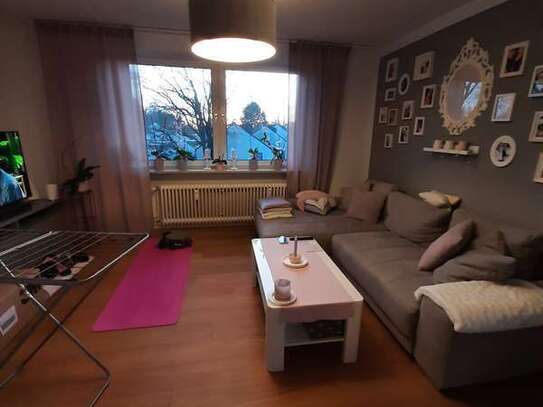 Ruhige helle 2-Zimmer Wohnung mit Blick ins Grüne von PRIVAT in Hamburg-Meiendorf