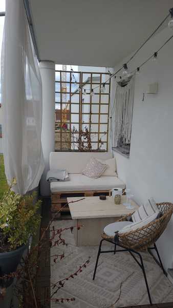                                                               Helle, gepflegte 2 ZKB inkl. TG-Stellplatz zu vermieten                                                       in Rain (Donau-Ries)