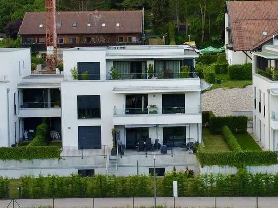 Moderne großzügige 3-Zimmer-Wohnung mit Terrasse/Garten und Seeblick