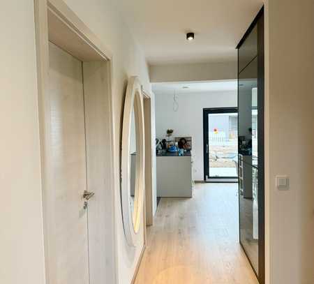 Neues, geräumiges & sehr schönes 6-Zimmer-Haus in Oberkirch in bester Lage