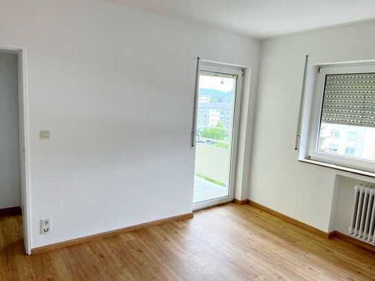 1-Raum-Wohnung mit EBK und Balkon in Herborn