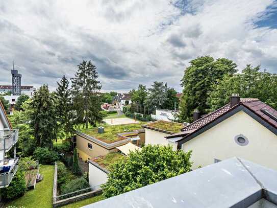 Zentral gelegene 2-ZKB-DG-Whg. mit 2 Balkonen & tollem Blick über den Schlossgarten in Schwetzingen