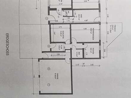 Helle, barrierefreie 2 ZKB Wohnung im EG mit Terrasse und angrenzendem Garten