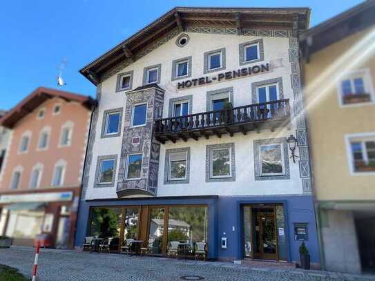 *Neu renoviert* 
Wunderschöne Pension 
mit tollem Bergblick 
im Herzen Marktschellenbergs