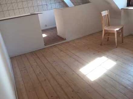 Erstbezug nach Sanierung: attraktive 5-Zimmer-Maisonette-Wohnung in Nürnberg