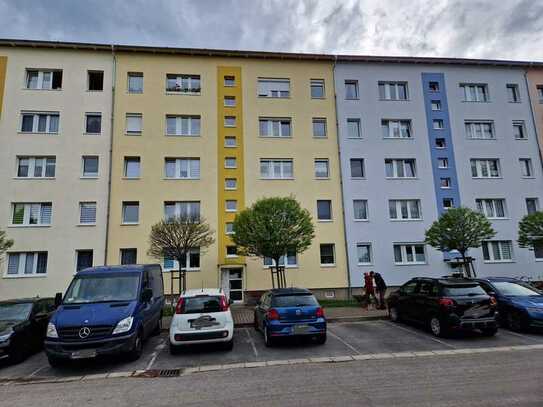 4 Raumwohnung mit Balkon