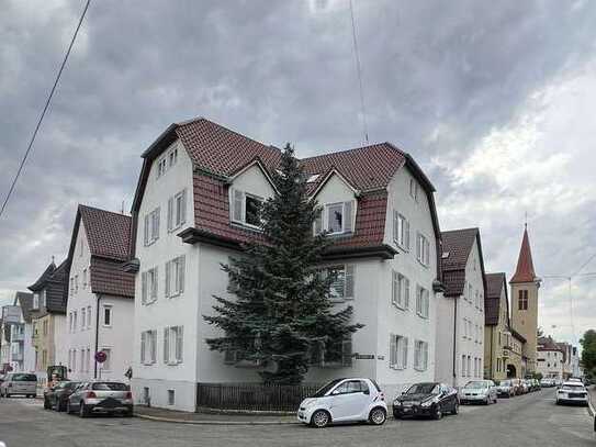 geräumige 4-Zimmer Altbauwohnung in Stuttgart-Obertürkheim