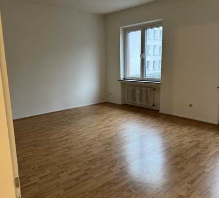 Stilvolle 4-Raum-Wohnung direkt im Zentrum von Düsseldorf