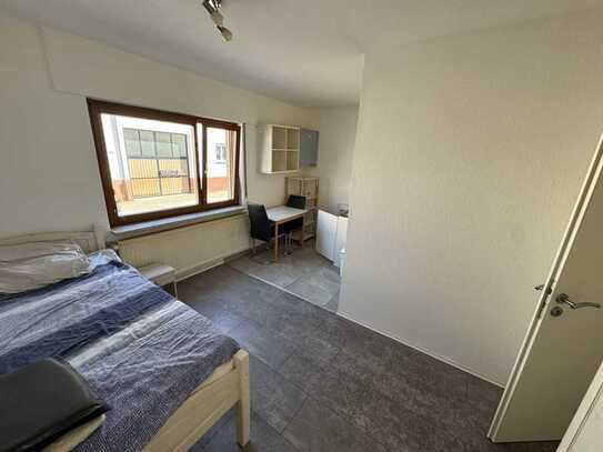 Möblierte 1-Zimmer-Wohnung mit Küche & Bad – ideal für Pendler oder Studenten