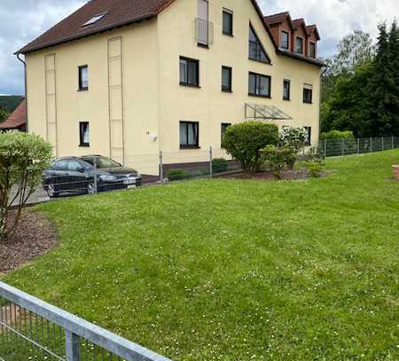 Schöne und neuwertige 3-Zimmer-Dachgeschosswohnung mit geh. Innenausstattung mit Balkon in Dudweiler