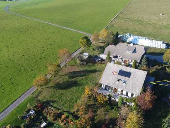 Einfamilienhaus 250 qm in Südhanglage am Ortsrand zum Landschaftsschutzgebiet auf 1.020 m.ü.d.M.