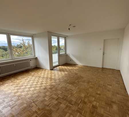 Helle 2-Raum-Wohnung mit Balkon und Blick ins Grüne