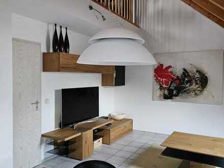 Lichtdurchflutete DG Maisonette-Wohnung in ruhiger Lage