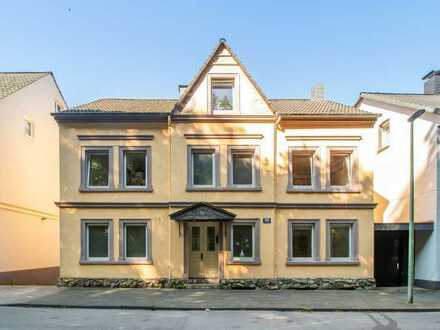 Bezugsfrei: Teilmodernisiertes Mehrfamilienhaus mit 3 Wohneinheiten und Garten in Hagen-Hohenlimburg