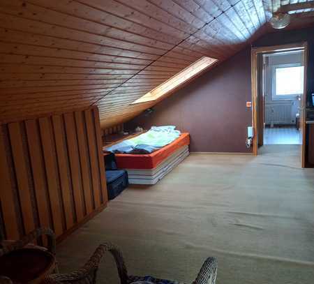 Freundliche 1-Zimmer-Dachgeschosswohnung in Eberbach