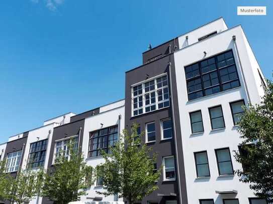 Provisionsfrei Dachgeschosswohnung in 10115 Berlin, Habersaathstr.