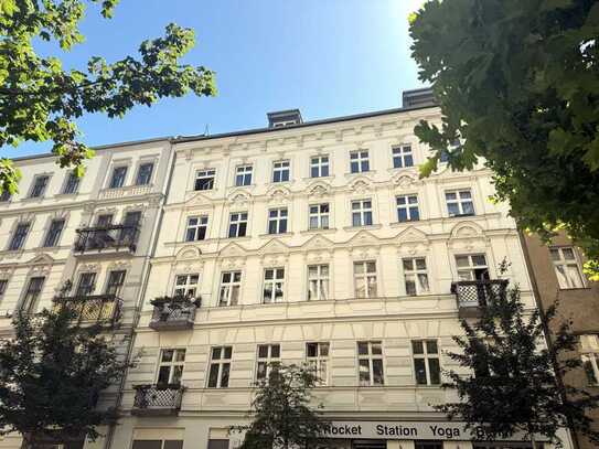 Top sanierte, leerstehende 2-Zimmer-Altbauwohnung in der Kietz Lage von Moabit