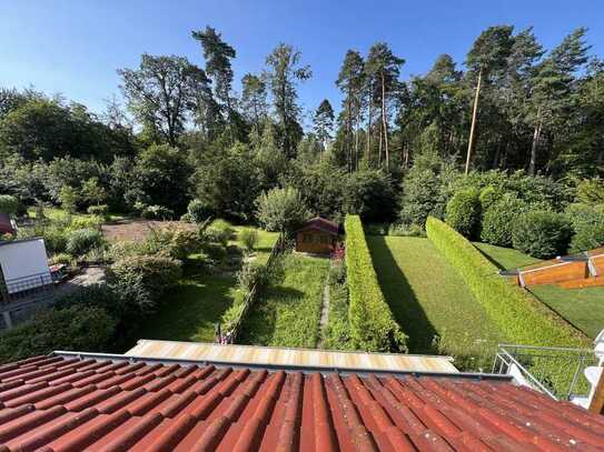 Helles und modernes Reihenhaus mit Garten wunderschön am Waldrand gelegen (Bj. 2006, 5 Zimmer)