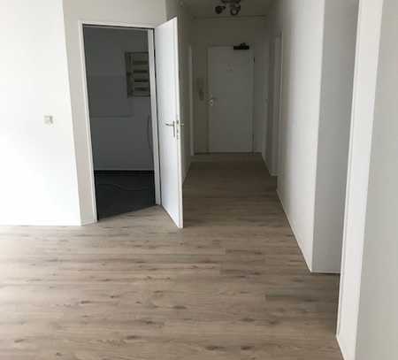neu renovierte 5 Zimmer Wohnung mitten in Frankfurt Oberrad