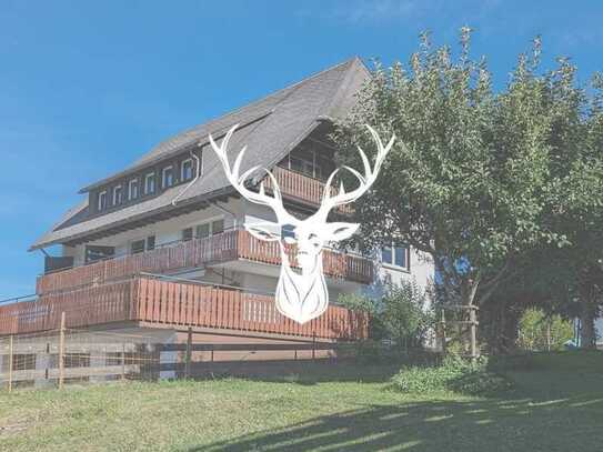 "RESERVIERT" Schönes 3-Fam. Haus mit großem Grundstück in Häusern im Schwarzwald zu verkaufen