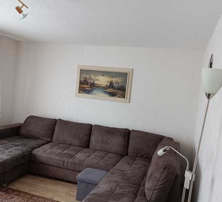 Schöne und helle 3-Zimmer-Wohnung mit Balkon und Garage in Niederbrechen