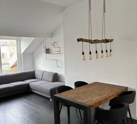 Kollwitzkiez 2-Zimmer-Wohnung möbliert (für 6 Monate BEFRISTET/ limited to 6 months)