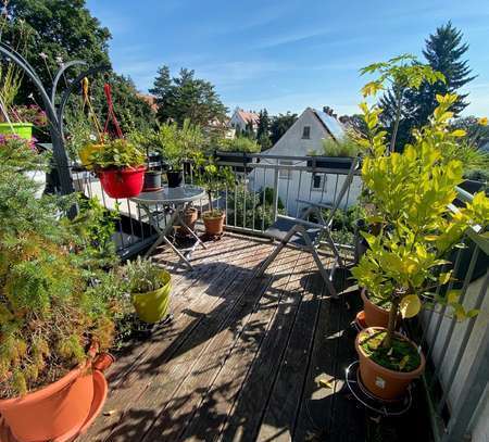 3-Zi.-Mais.-Wohnung auf 2 Etagen mit Balkon, Dachterrasse und Garten in sehr ruhiger und grüner Lage