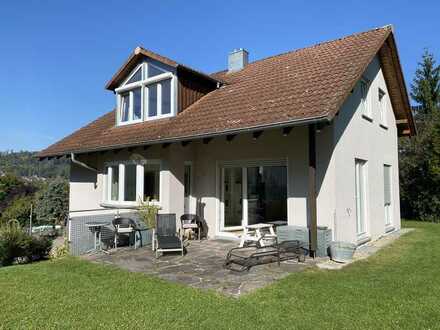 Schönes Einfamilienhaus mit Garten in toller Wohnlage in Unterrot. Mietdauer befristet!