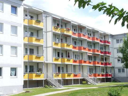 1-Raumwohnung mit großem Balkon