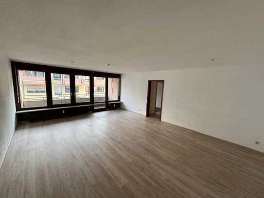 Schöne, helle 3 Zimmer-Wohnung mit Balkon in Nürnberg-Veilshof