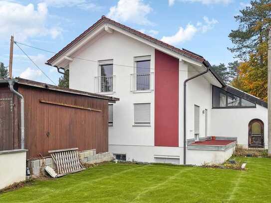 Außergewöhnliche 6,5-Zimmer-Dachgeschoss-Wohnung mit großer Dachterrasse in Schwabmünchen