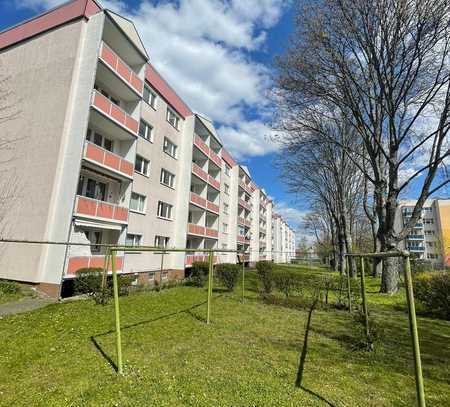 Vermiete 3-Raum-Wohnung in Halberstadt im 2. OG mit Balkon