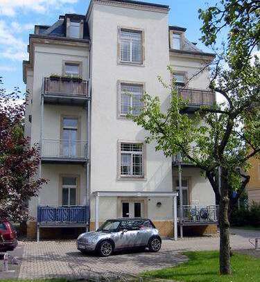 2-Raumwohnung mit Balkon in Dresden-Striesen Ost