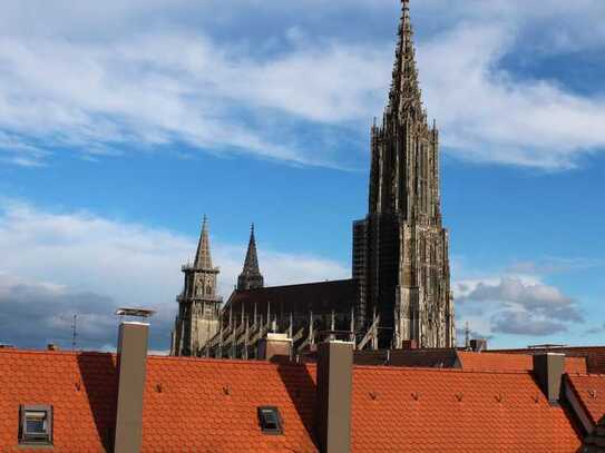 Juwel in Ulm: Münsterblick und exzellente Innenstadtlage, top saniertes Wohn- und Geschäftshaus