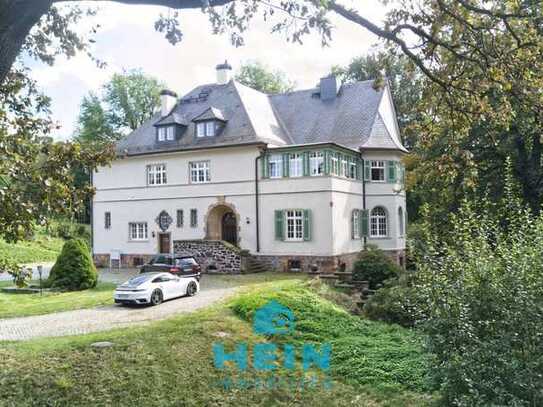 Erzgebirgisches Meisterwerk: Exklusive Villa mit sechs Wohnungen unter einem Dach.