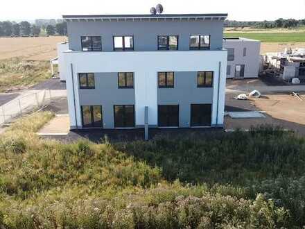 *Neubau Doppelhaushälfte - KfW 40 - 180m²*