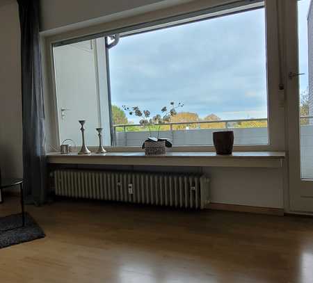 Von Privat!! Schöne 1-Zimmer-Wohnung mit Balkon und Einbauküche in Bielefeld