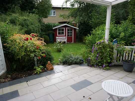 Blankenese-Dockenhuden, vollunterkellertes Reihenmittelhaus in toller Lage