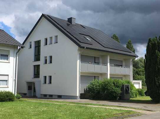 renovierte 1-Zimmer-Wohnung mit Balkon in Bad