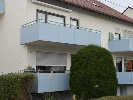 Attraktive 2,5-Zimmer-Hochparterre-Wohnung mit Süd-Balkon und Einbauküche in Filderstadt