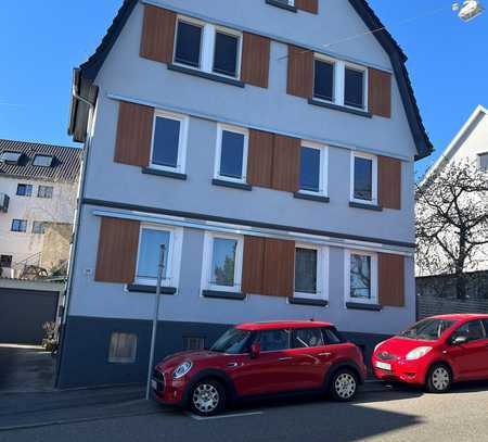Geräumiges, modernisiertes Einfamilienhaus mit geh. Innenausstattung in Botnang - provisionsfrei